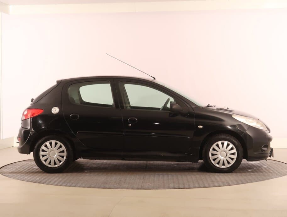 2010 Peugeot 206 - 8