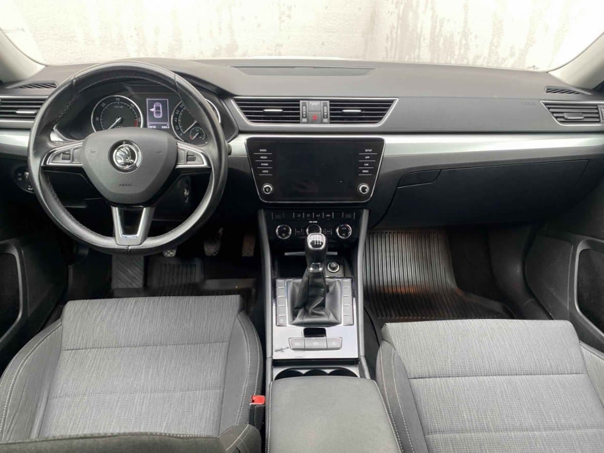 2017 Škoda SUPERB - 8