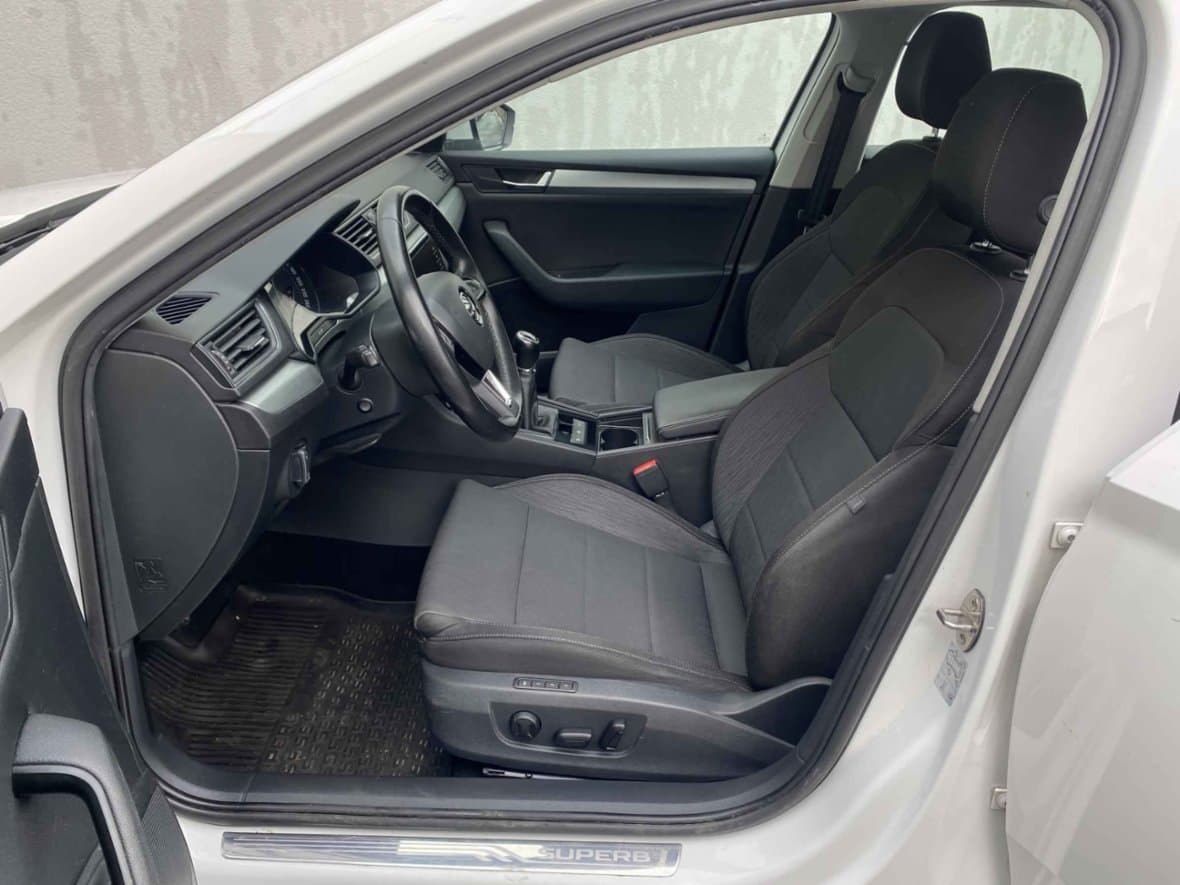2017 Škoda SUPERB - 9