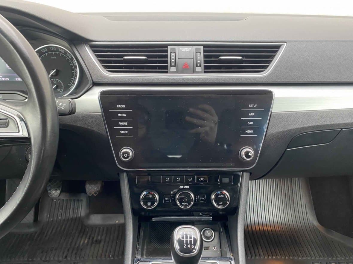 2017 Škoda SUPERB - 12