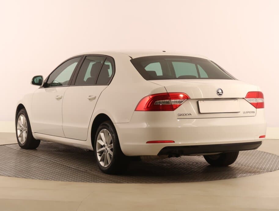 2015 Škoda SUPERB - 5