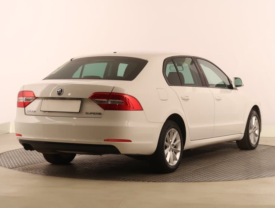 2015 Škoda SUPERB - 7