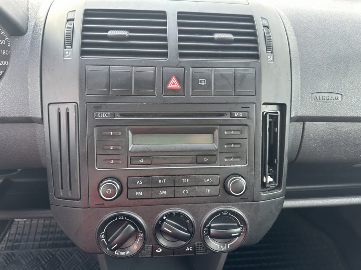 2008 Volkswagen POLO - 12