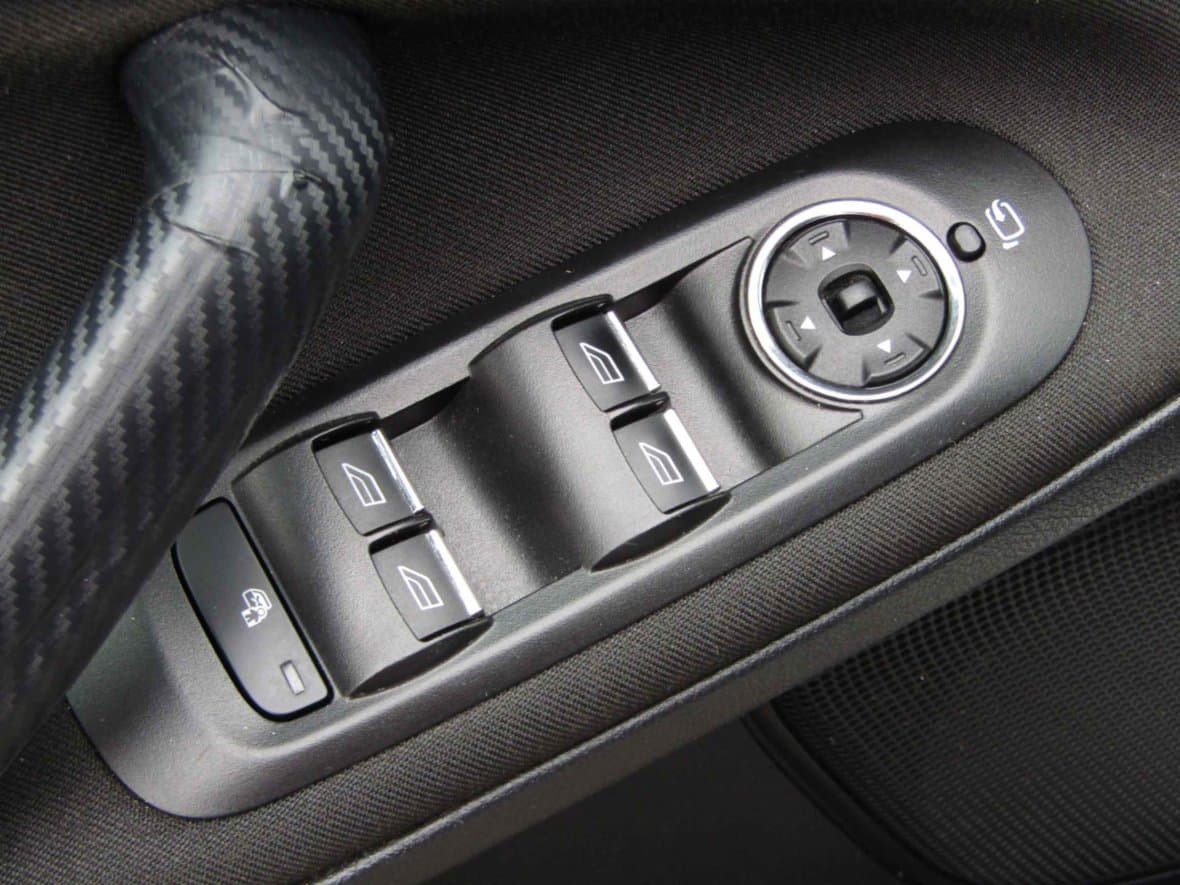 2014 Ford S-MAX - 11