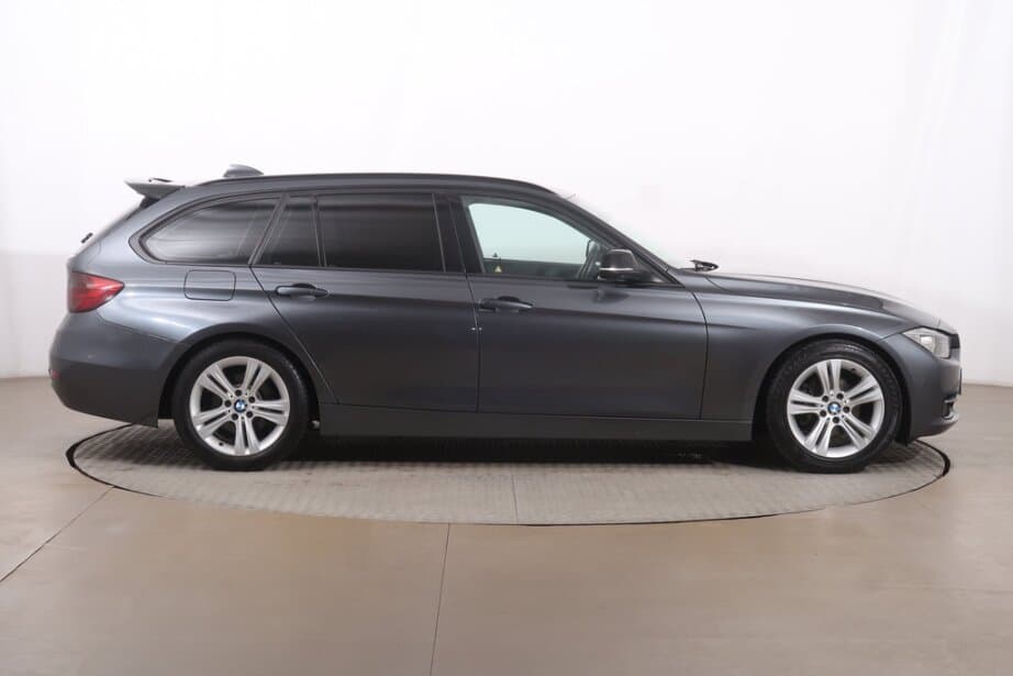 2013 BMW 3-SERIES - 8