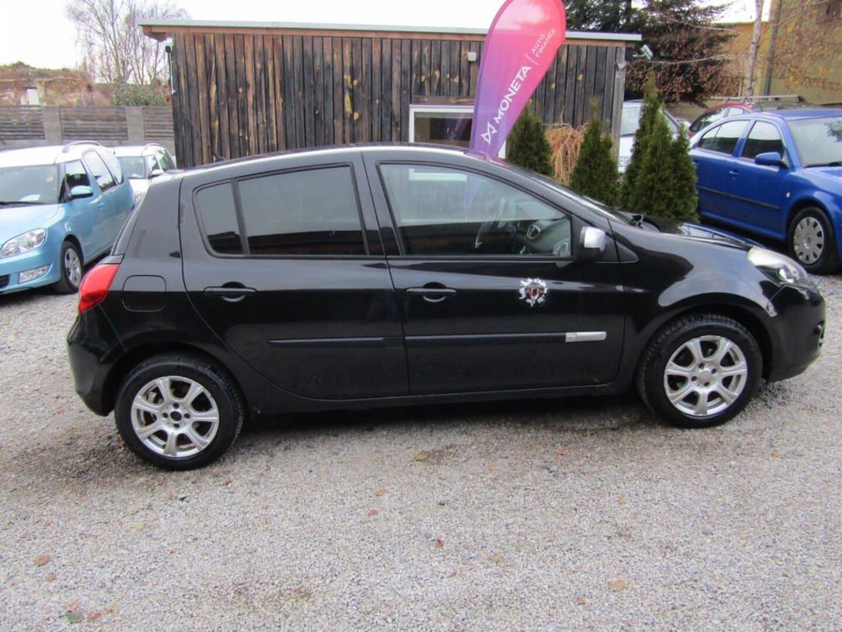 2012 Volkswagen Golf - 9