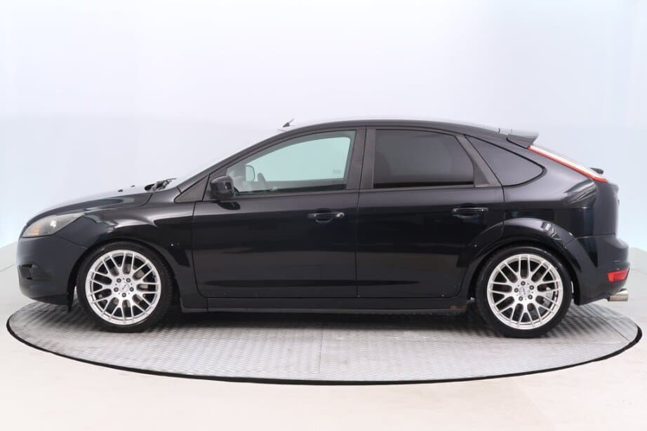 2009 Ford FOCUS - 4