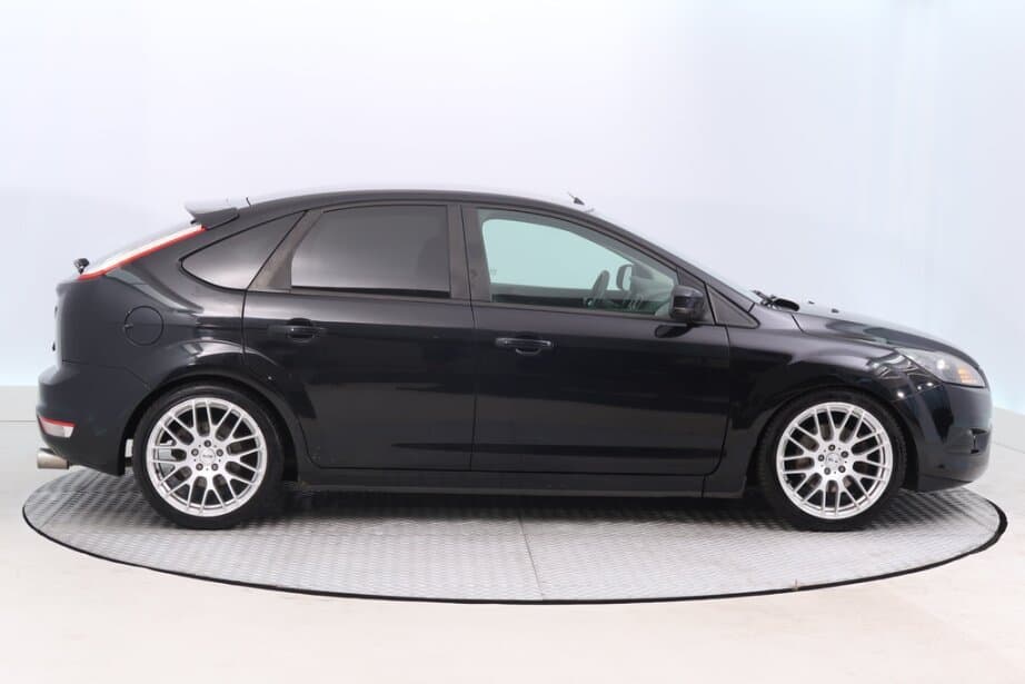 2009 Ford FOCUS - 8