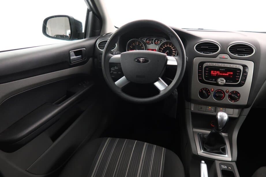 2009 Ford FOCUS - 9