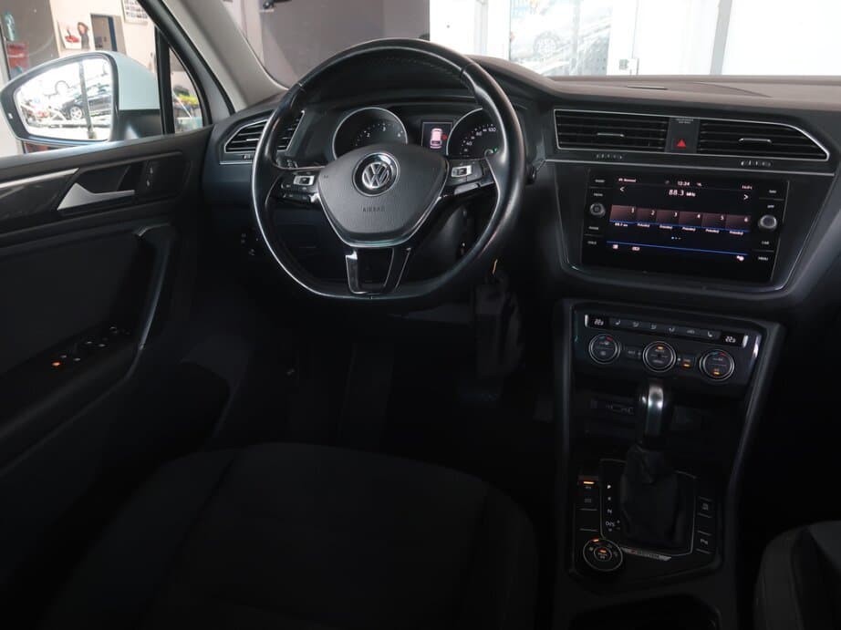 2020 Volkswagen TIGUAN - 9