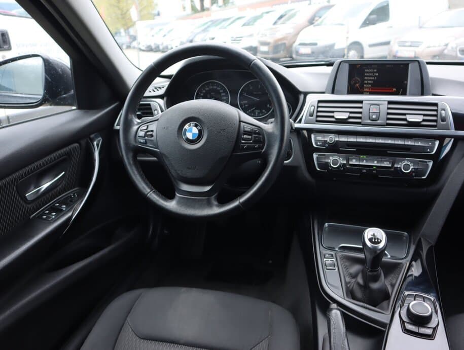 2015 BMW 3-SERIES - 9