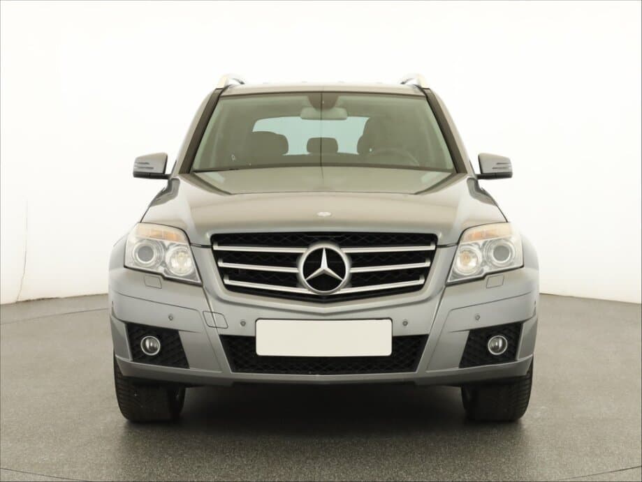2010 Mercedes-Benz GLK - 2