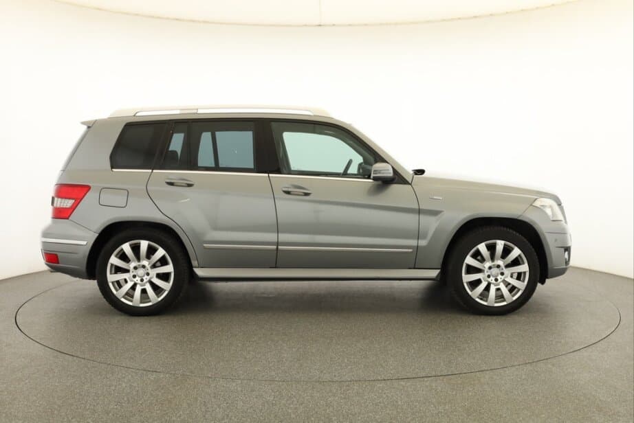 2010 Mercedes-Benz GLK - 8