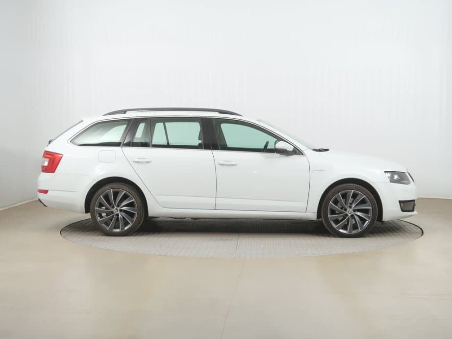 2016 Škoda OCTAVIA - 8