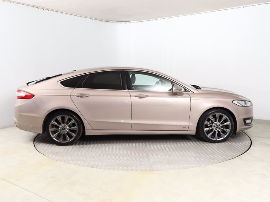 2017 Ford MONDEO - 8