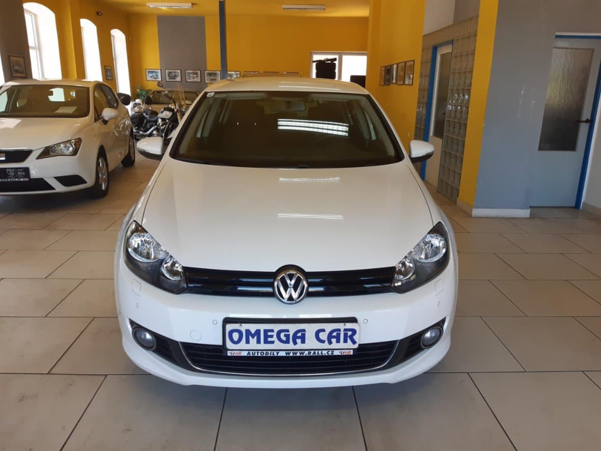 2011 Volkswagen GOLF - 2