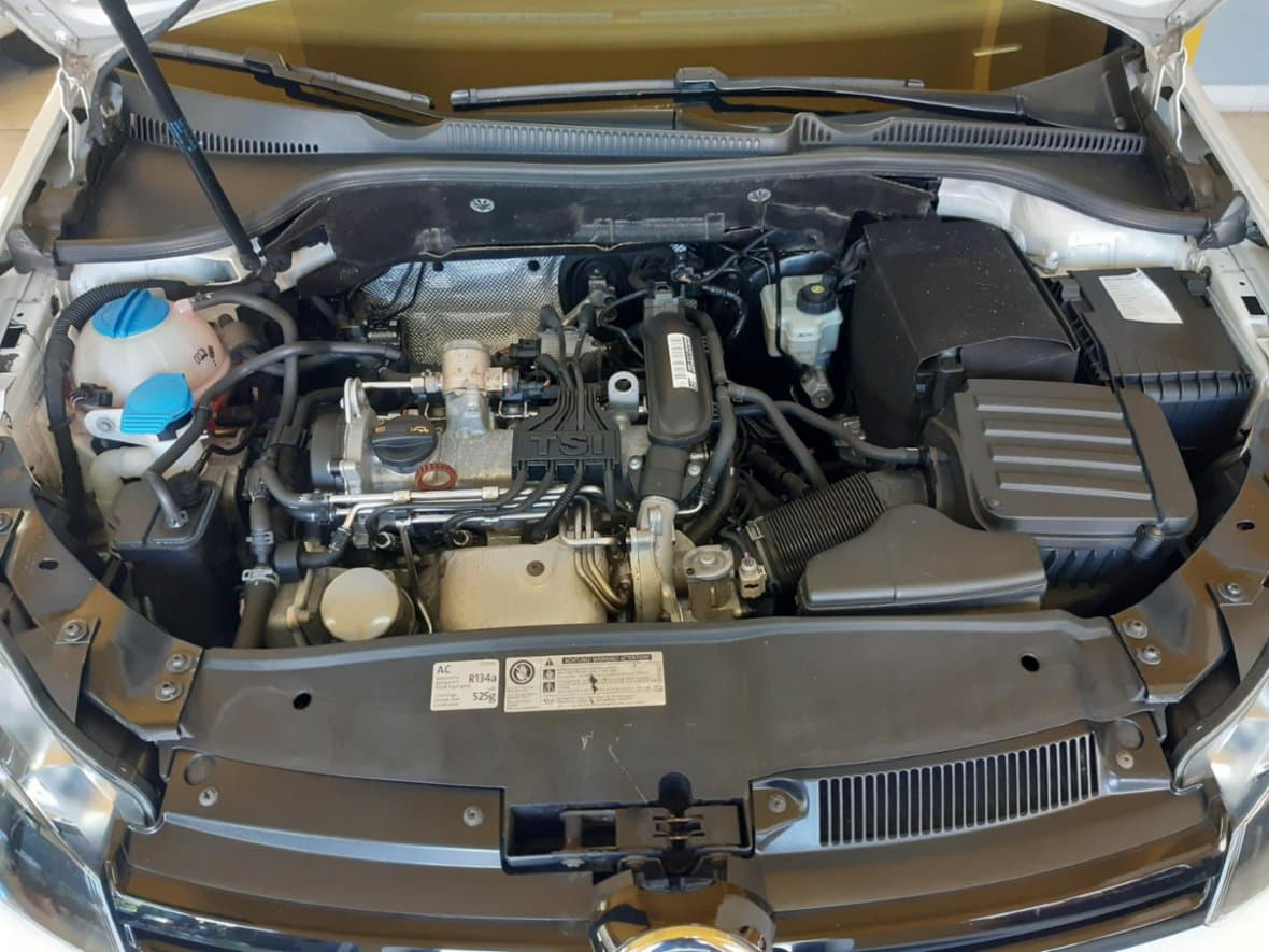 2011 Volkswagen GOLF - 20