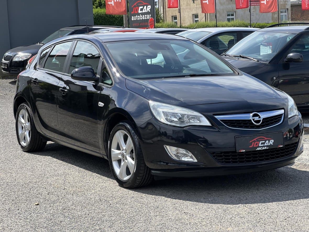 2010 Opel ASTRA - 5