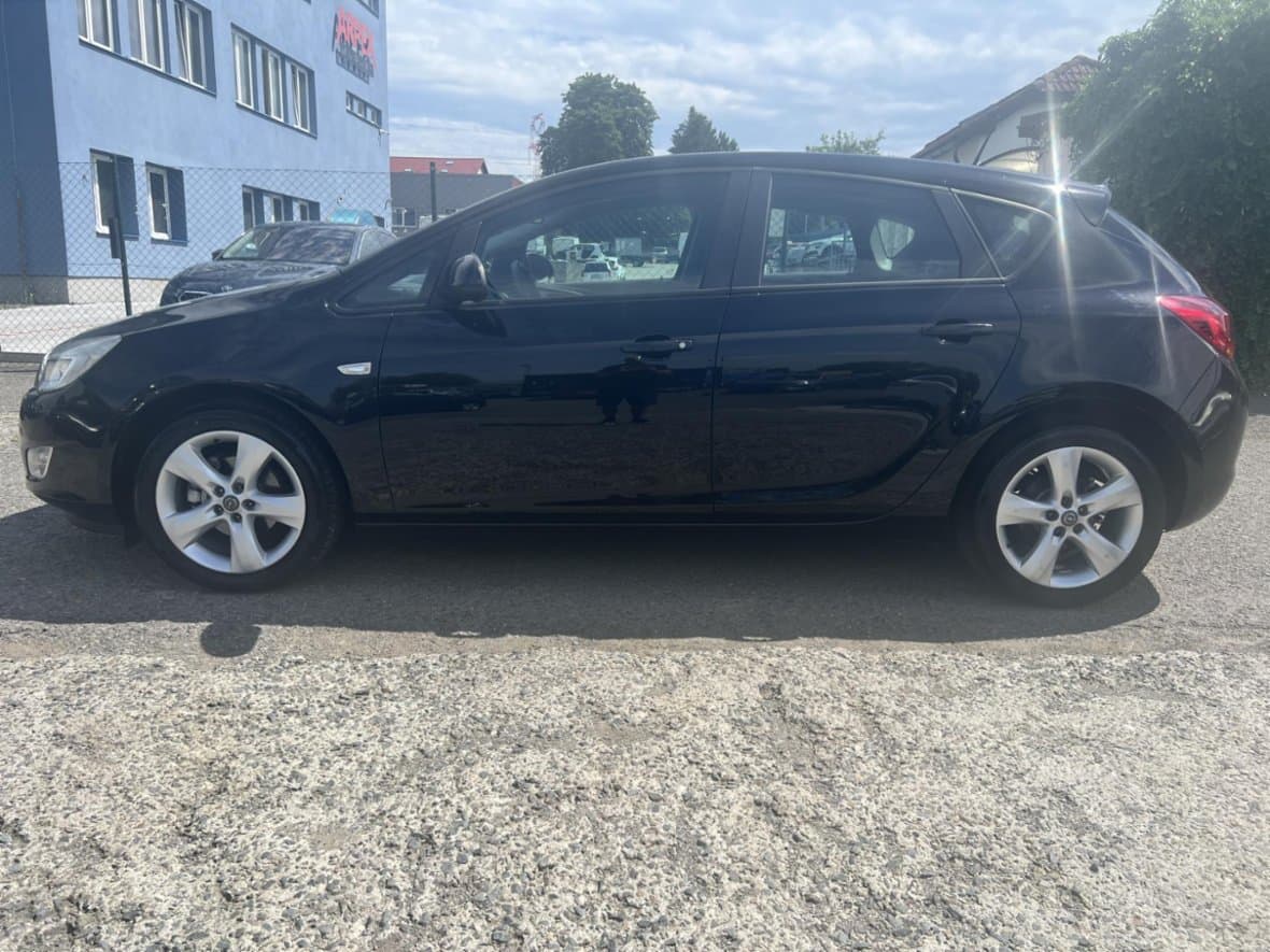 2010 Opel ASTRA - 7
