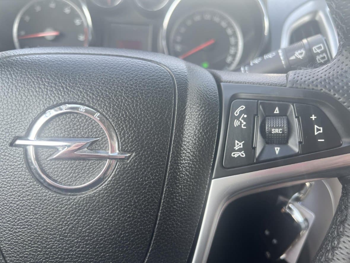 2010 Opel ASTRA - 29