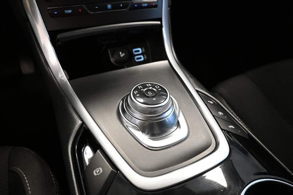 2021 Ford S-MAX - 20
