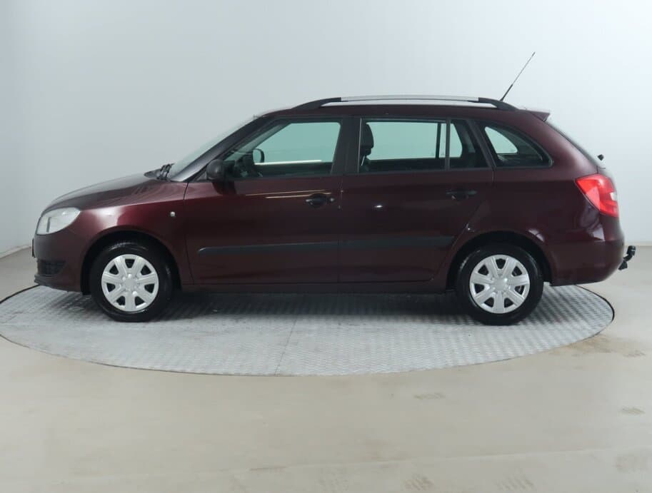 2011 Škoda FABIA - 4