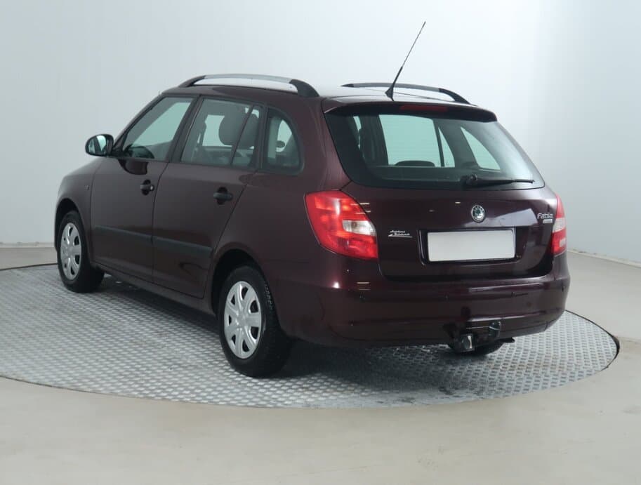 2011 Škoda FABIA - 5