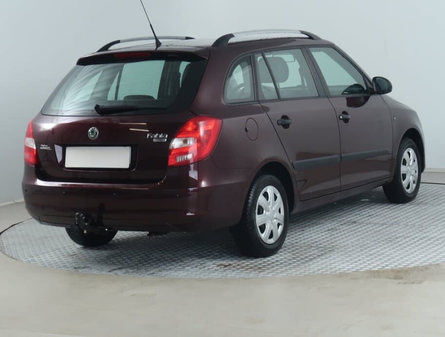 2011 Škoda FABIA - 7