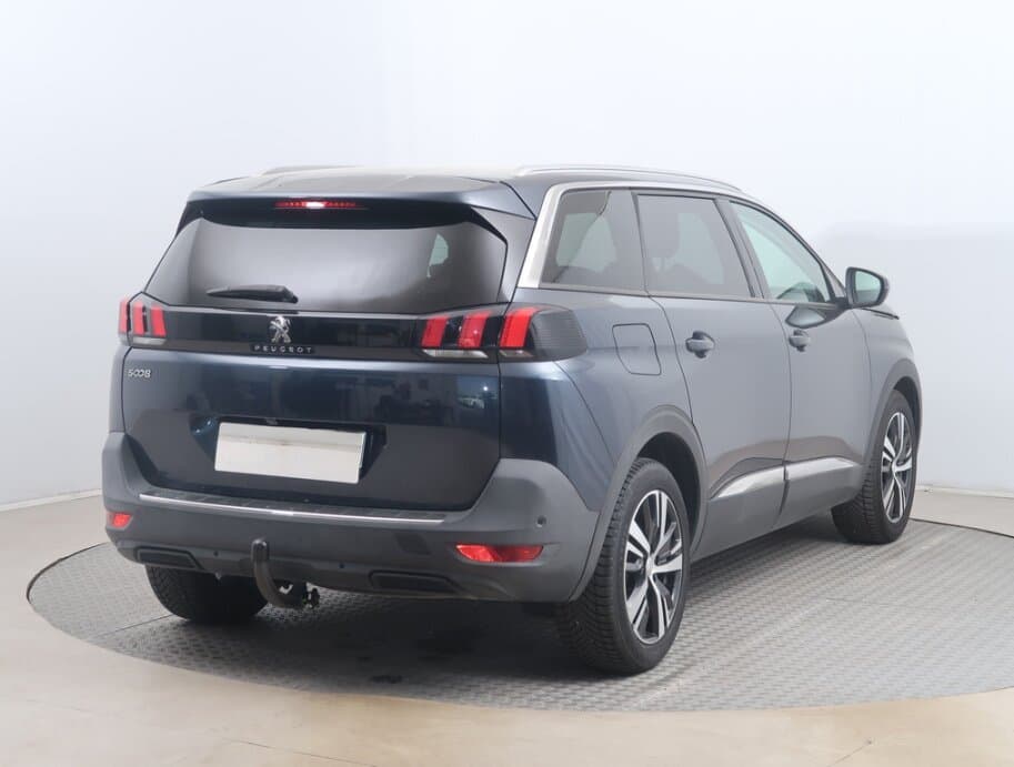 2018 Peugeot 5008 - 7