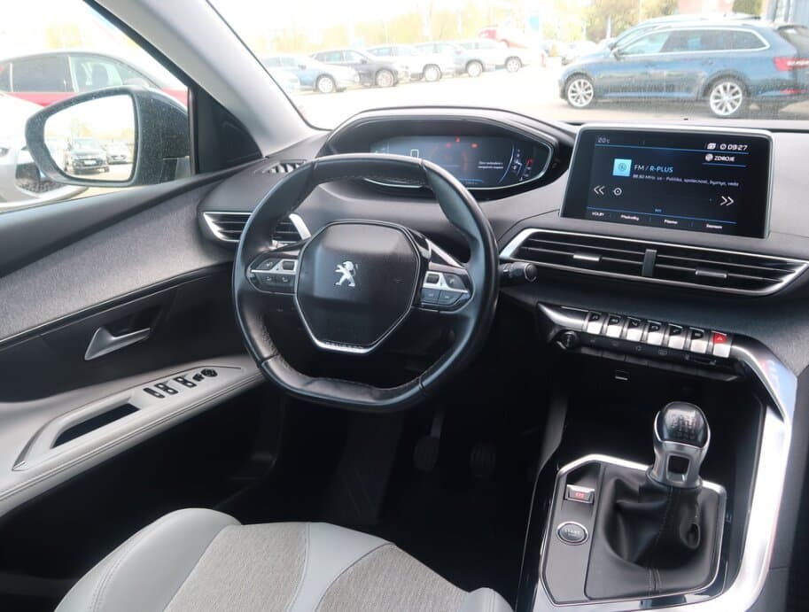 2018 Peugeot 5008 - 9