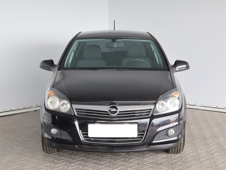 2011 Opel ASTRA - 2