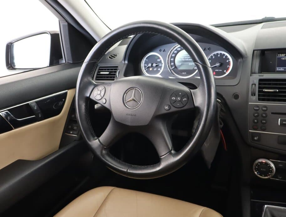 2010 Mercedes-Benz C-CLASS - 9
