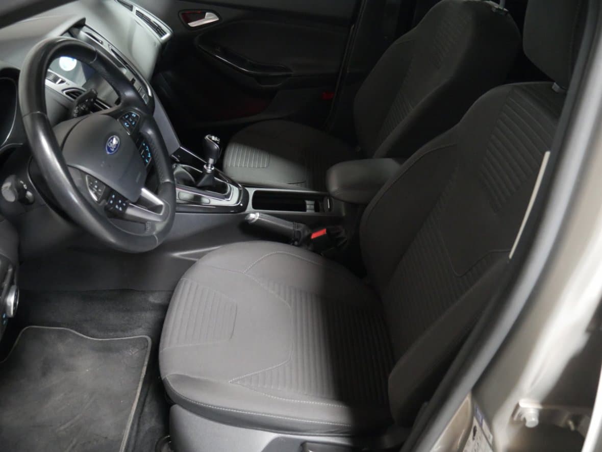 2017 Ford FOCUS - 9