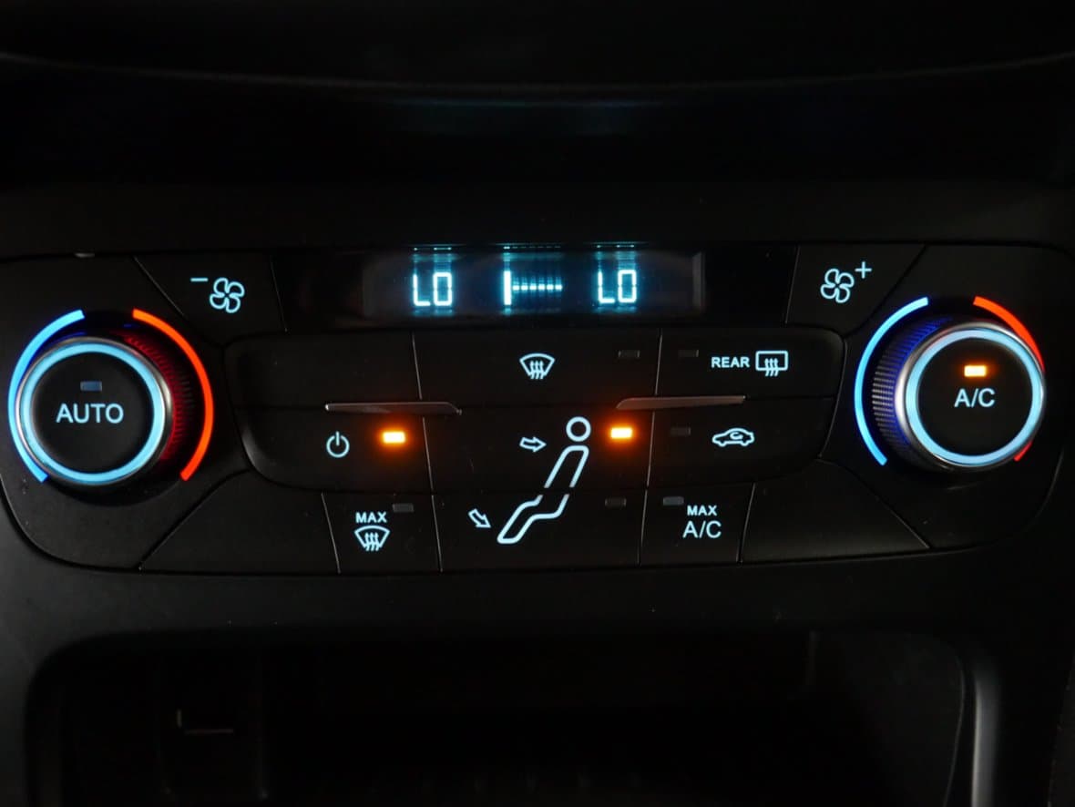 2017 Ford FOCUS - 16