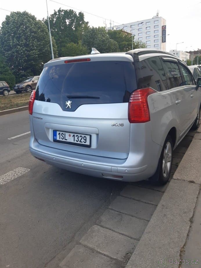 2010 Peugeot 5008 - 4