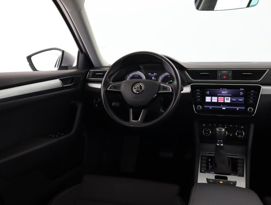 2019 Škoda SUPERB - 9