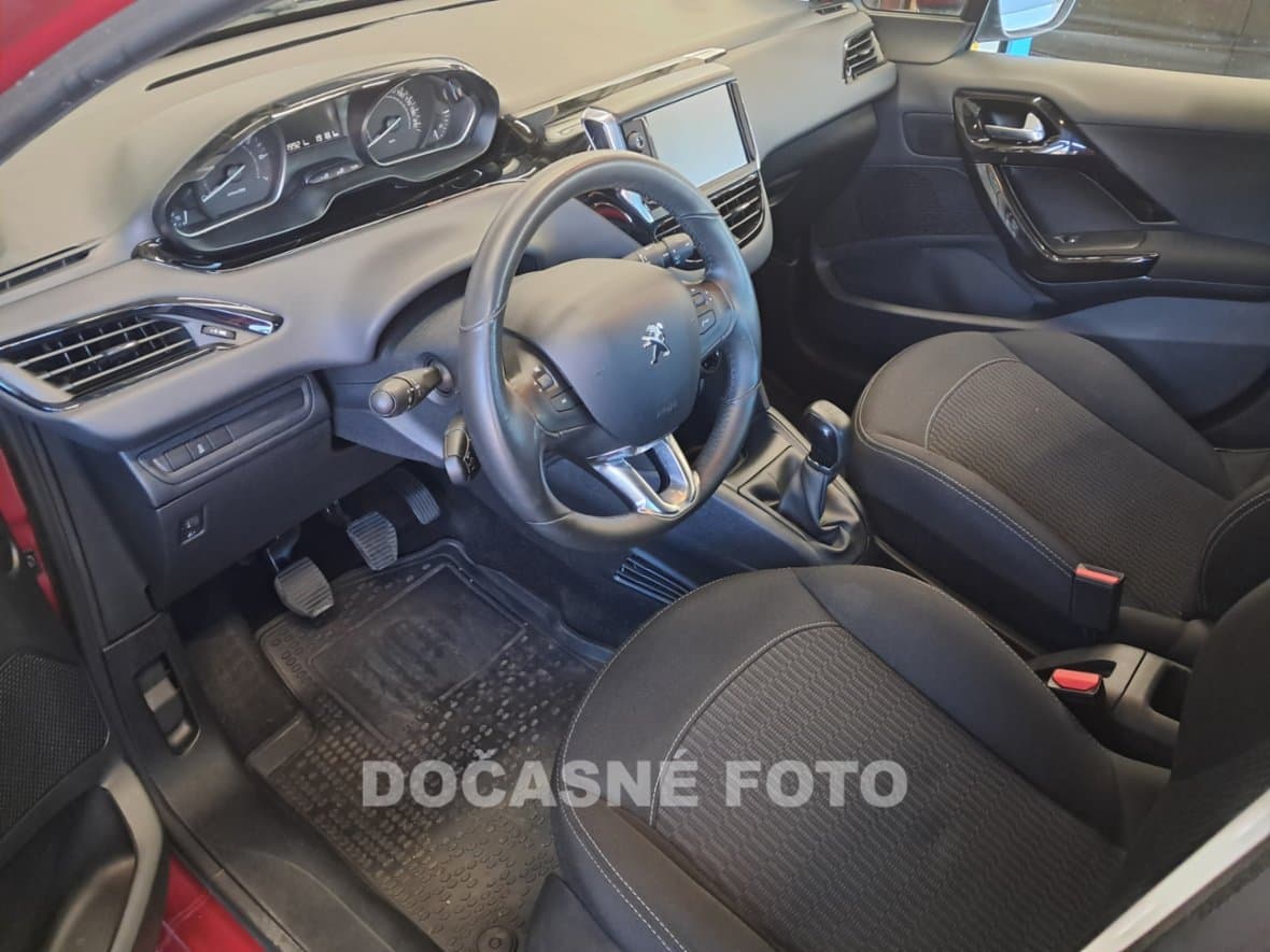 2016 Peugeot 208 - 5