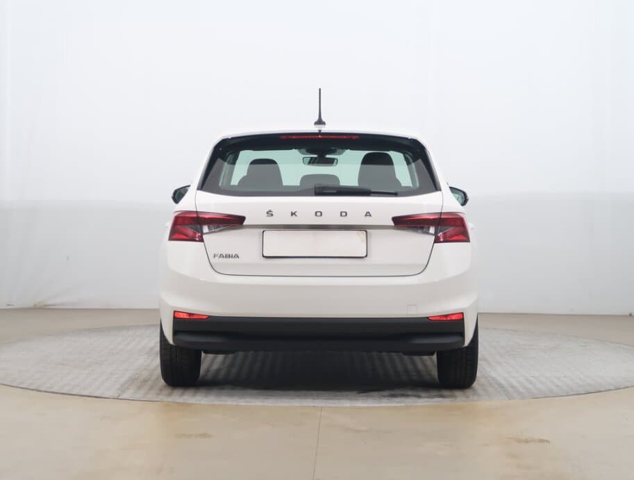 2022 Škoda FABIA - 16