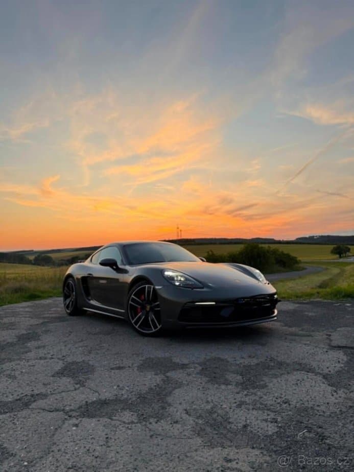 2024 Porsche 718