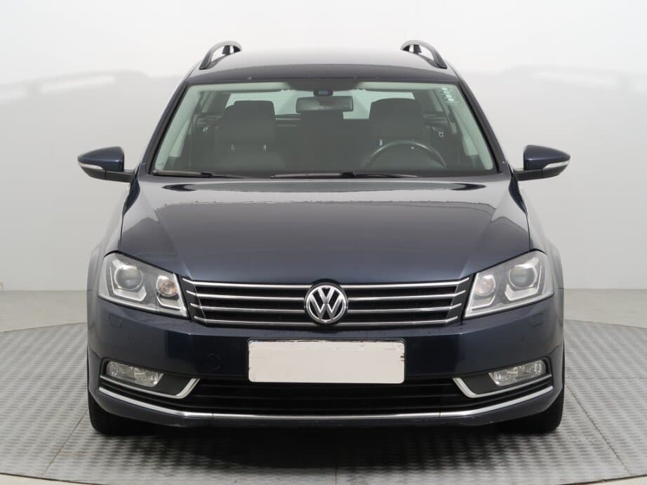 2013 Volkswagen PASSAT - 2