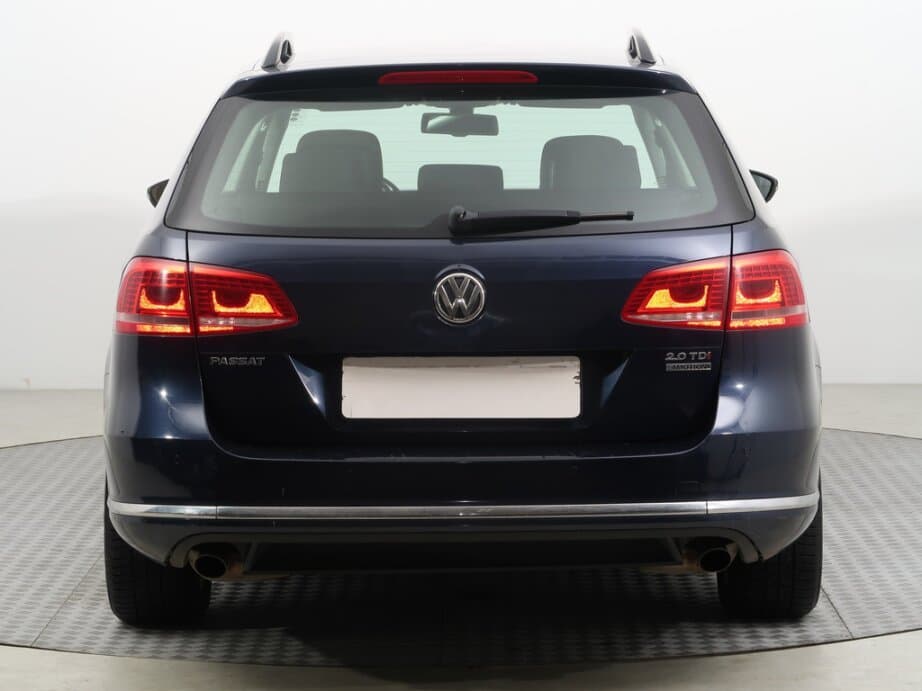 2013 Volkswagen PASSAT - 6