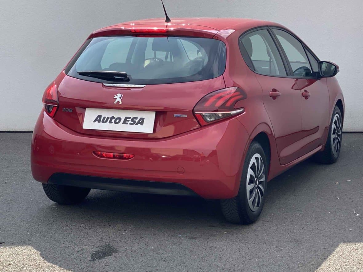 2016 Peugeot 208 - 7