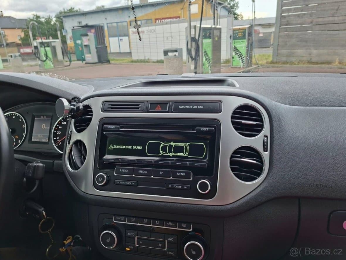 2014 Volkswagen TIGUAN - 9