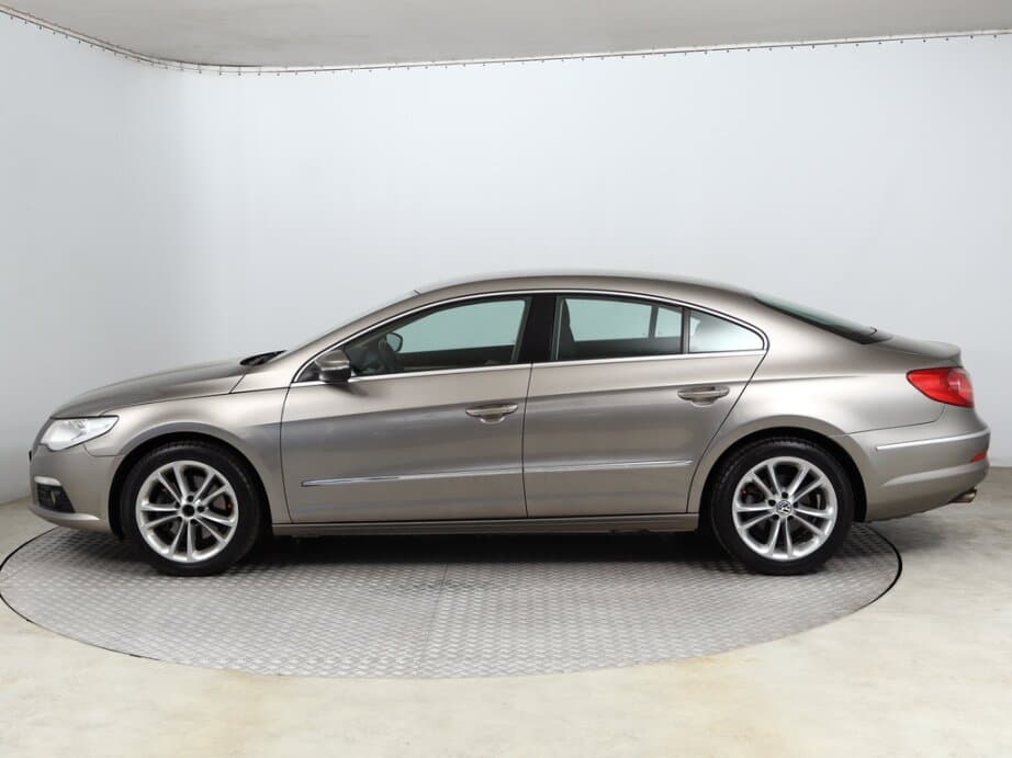 2009 Volkswagen PASSAT CC - 4