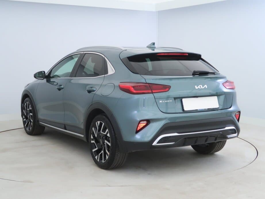 2023 Kia XCEED - 5