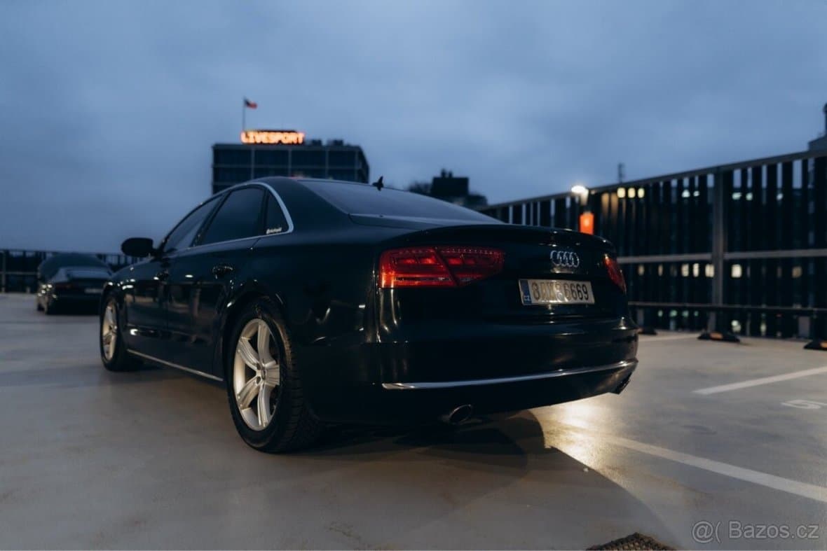 2010 Audi A8 - 3