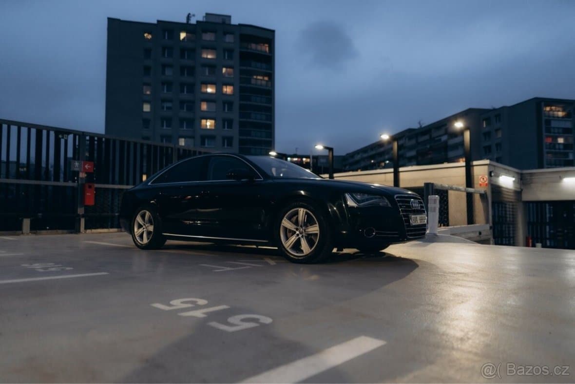 2010 Audi A8 - 9