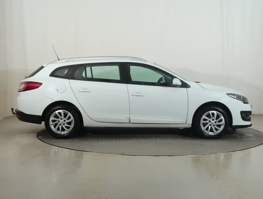 2015 Renault MEGANE - 8