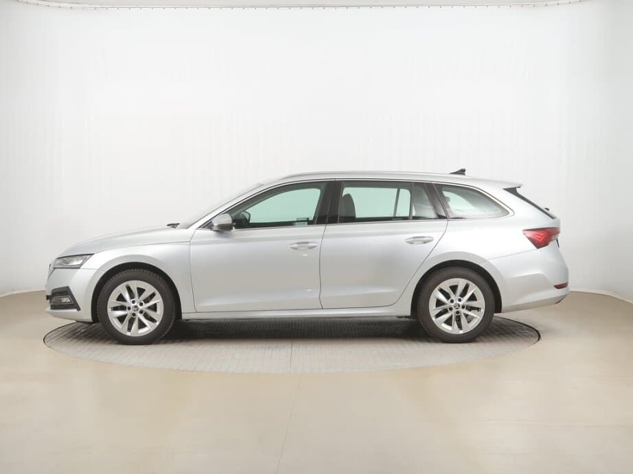 2022 Škoda OCTAVIA - 4