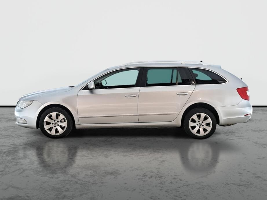 2013 Škoda SUPERB - 4